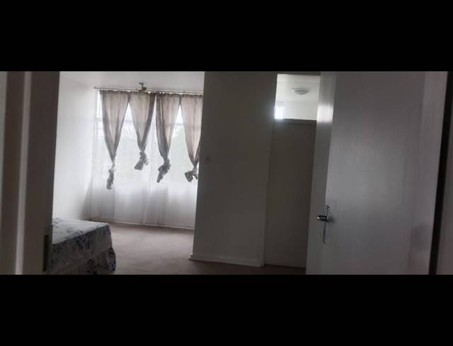 2 BEDROOM PROPERTY TO RENT IN BEDFORD GARDENS